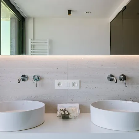 Huswell - Coastal Luxury Unit With Panoramic View בית נופש